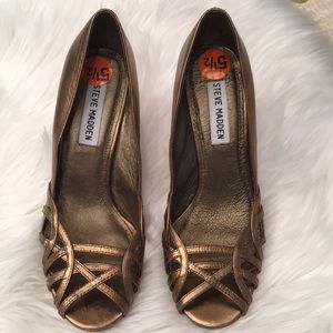 Steve Madden bronze women’s heels